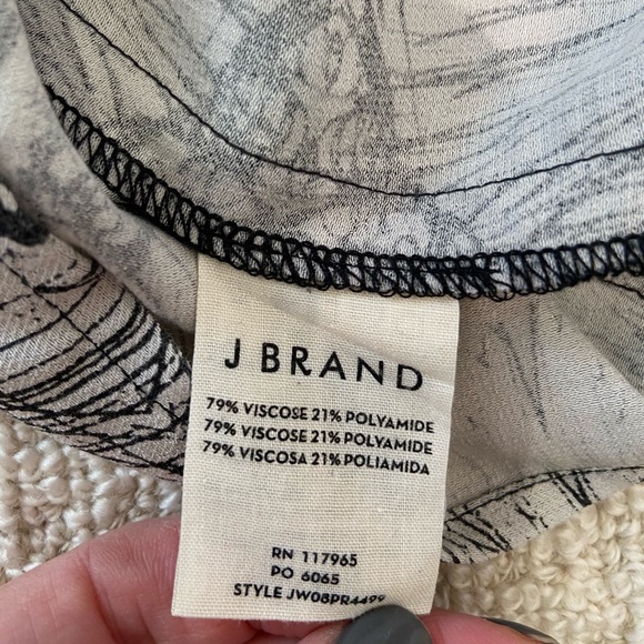 J Brand black/white geometric short sleeves top, size XS - Picture 4 of 4